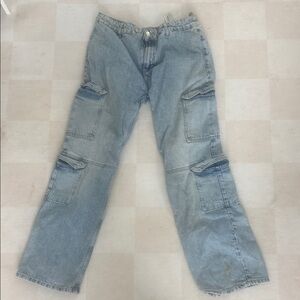 Zara women’s Light Blue Relaxed Jeans